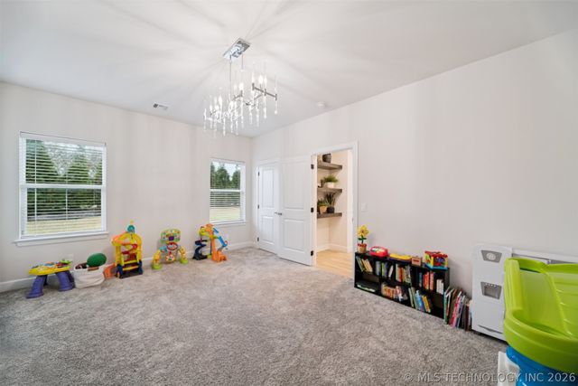 7201 N Hawthorne Lane, Owasso, OK 74055