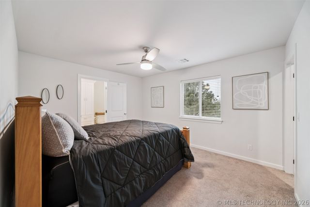 7201 N Hawthorne Lane, Owasso, OK 74055