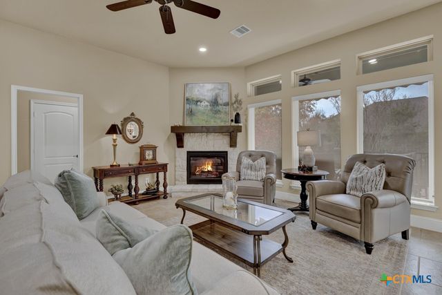 595 Oak Brook Drive, New Braunfels, TX 78132