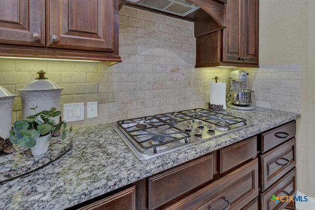 595 Oak Brook Drive, New Braunfels, TX 78132