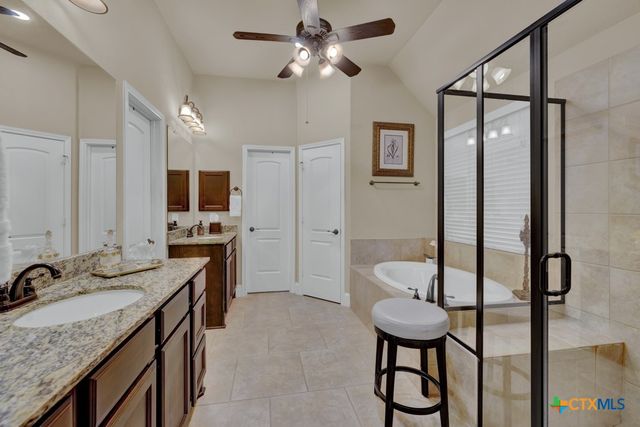 595 Oak Brook Drive, New Braunfels, TX 78132