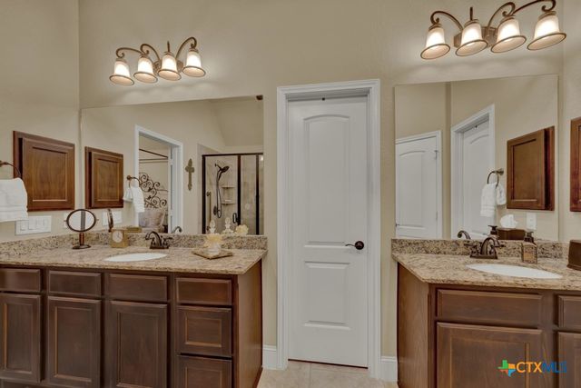 595 Oak Brook Drive, New Braunfels, TX 78132