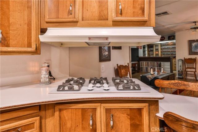 929 E Foothill 52, Upland, CA 91786