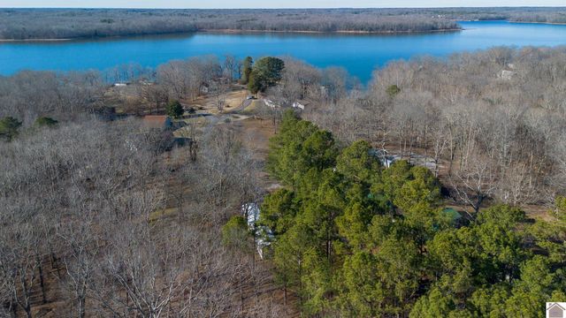 243 Shelton Ln., Hardin, KY 42048