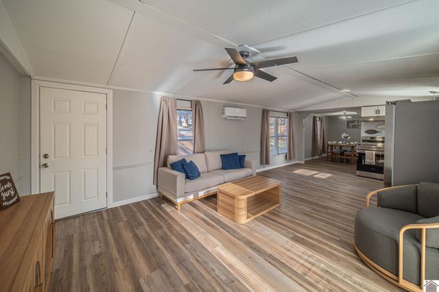 243 Shelton Ln., Hardin, KY 42048