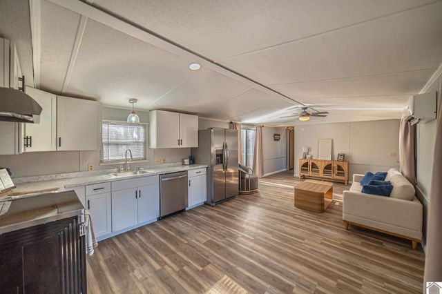 243 Shelton Ln., Hardin, KY 42048