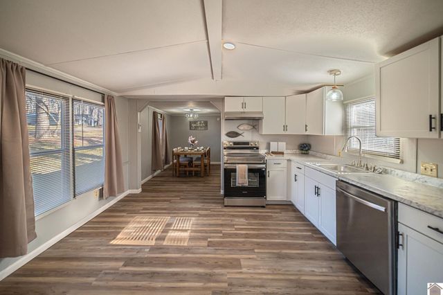 243 Shelton Ln., Hardin, KY 42048