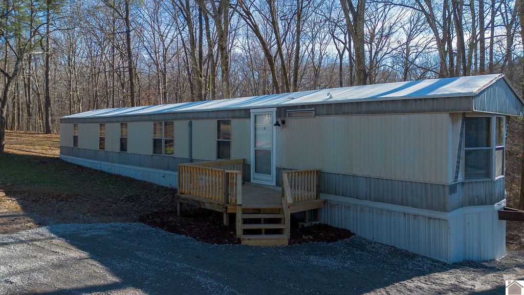 243 Shelton Ln., Hardin, KY 42048