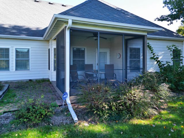 4103 NASHUA CT, Columbia, MO 65203