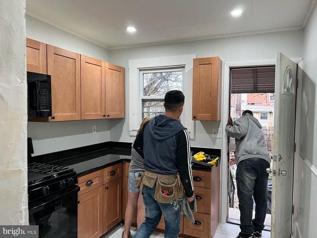 1029 ATLANTIC AVE, Camden, NJ 08104