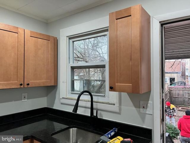 1029 ATLANTIC AVE, Camden, NJ 08104