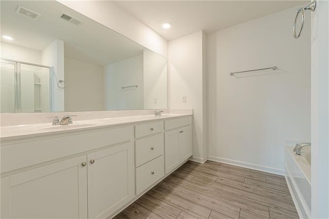 628 Isom Walk, Suwanee, GA 30024