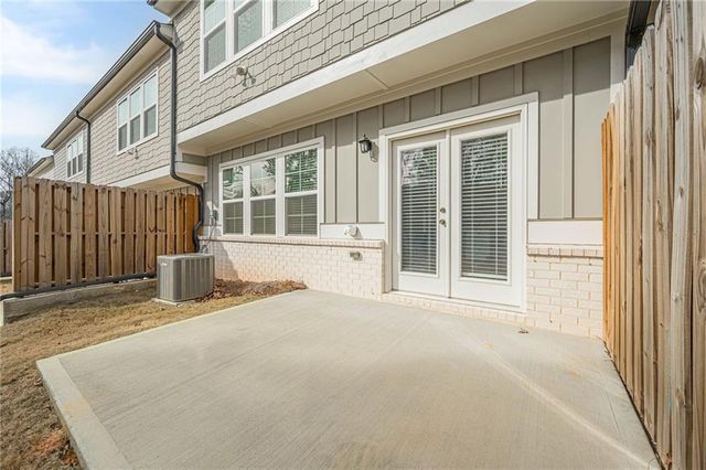 628 Isom Walk, Suwanee, GA 30024