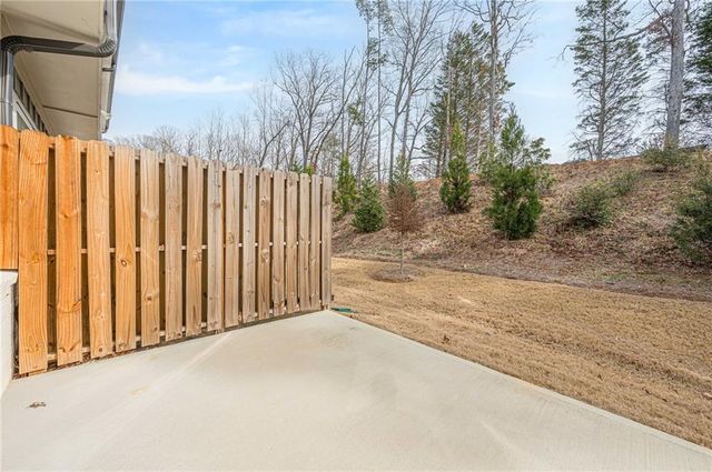 628 Isom Walk, Suwanee, GA 30024