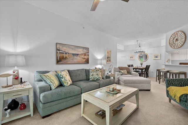 3020 Alcazar Place 308, Palm Beach Gardens, FL 33410