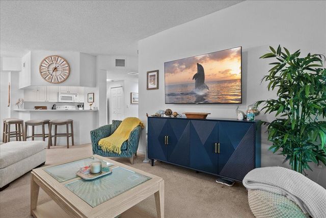3020 Alcazar Place 308, Palm Beach Gardens, FL 33410