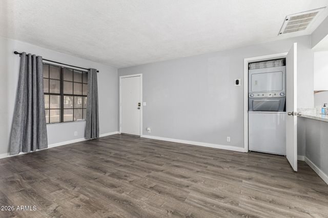 1077 W 1ST Street 106, Tempe, AZ 85281