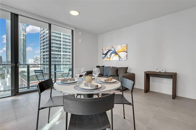 121 NE 5th St 1808, Miami, FL 33132