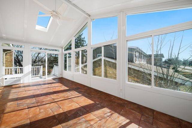 1101 S LAVERGNE Drive, Mount Prospect, IL 60056