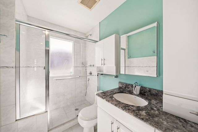 1101 S LAVERGNE Drive, Mount Prospect, IL 60056