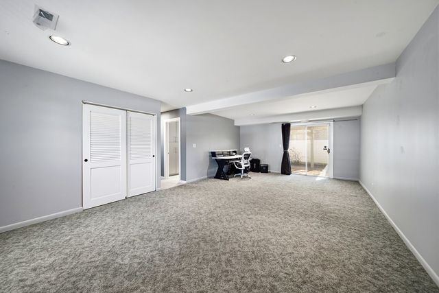 1101 S LAVERGNE Drive, Mount Prospect, IL 60056