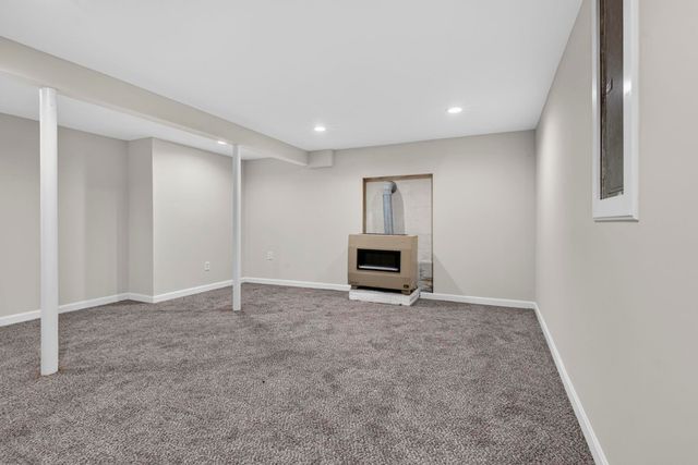 7 Homestead Drive R, Derry, NH 03038