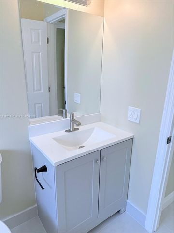 11061 NW 39th St 1, Coral Springs, FL 33065