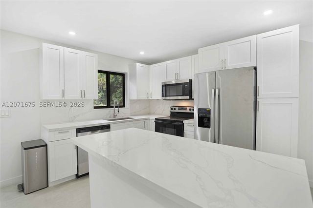 2230 N 62nd Ave 0, Hollywood, FL 33024