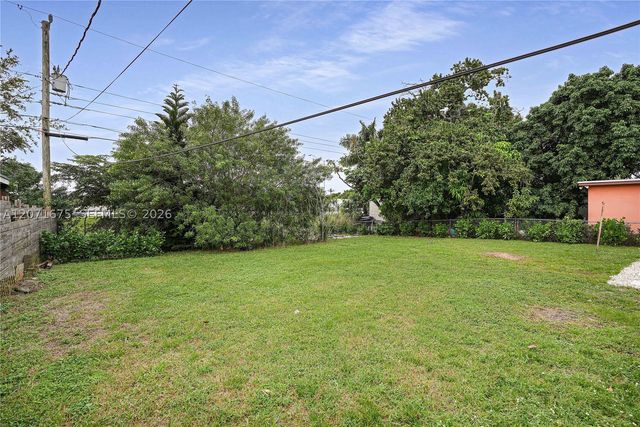 2230 N 62nd Ave 0, Hollywood, FL 33024