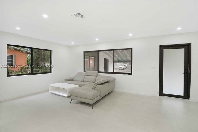 2230 N 62nd Ave 0, Hollywood, FL 33024