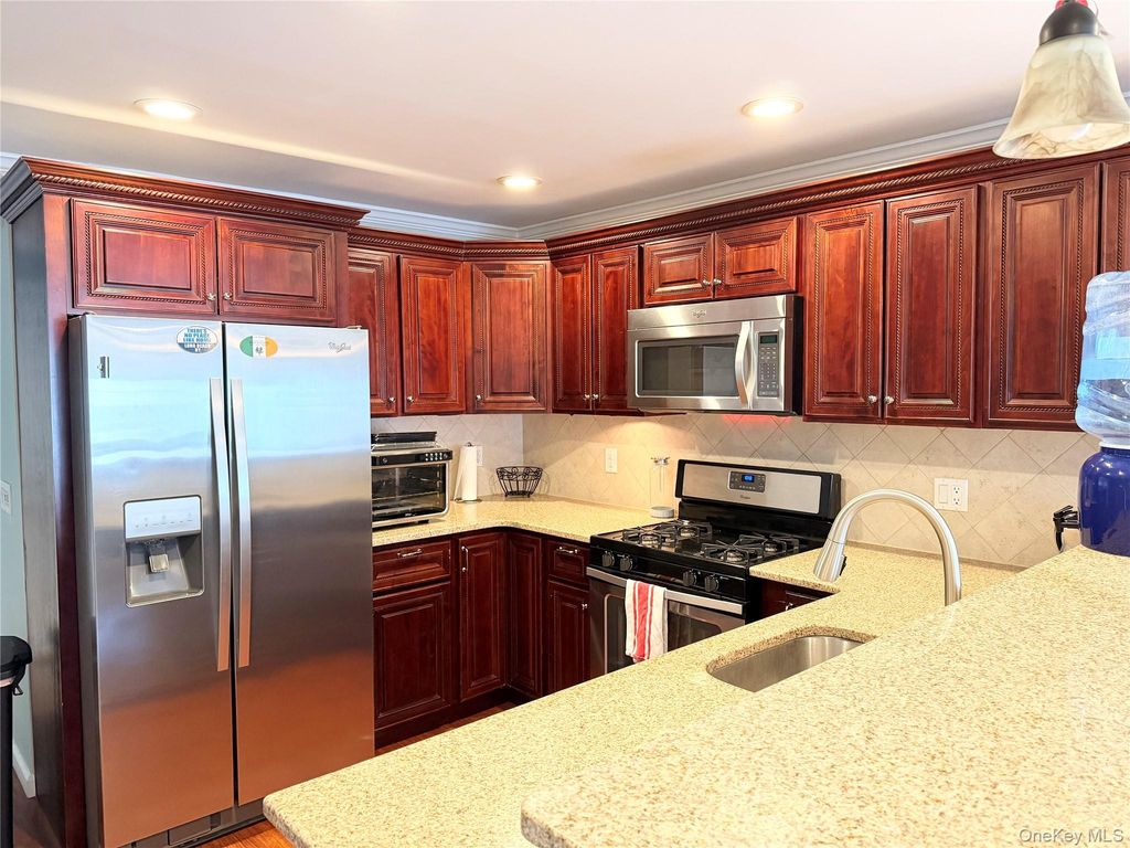81 Michigan Street, Long Beach, NY 11561 — photo 3