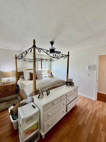 713 Lloyd St, Lawrenceburg, TN 38464