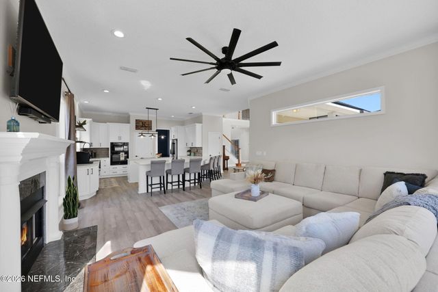 4732 SADDLEHORN Trail, Middleburg, FL 32068