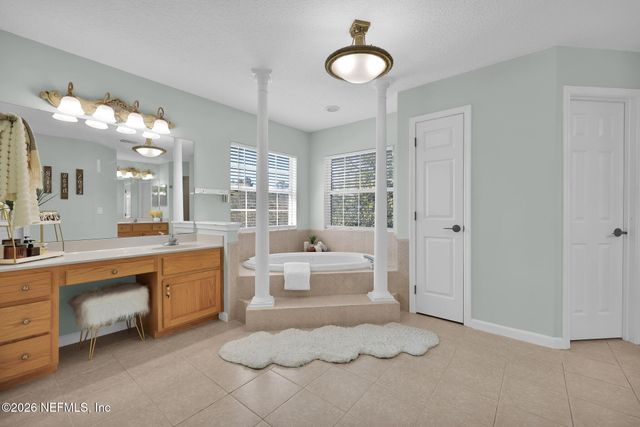 4732 SADDLEHORN Trail, Middleburg, FL 32068