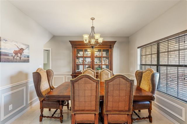 1424 Del Mar Dr, Kingsville, TX 78363