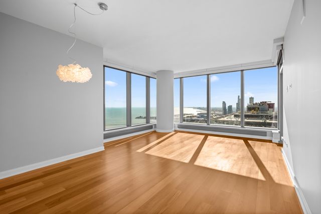 60 E Monroe Street 5504, Chicago, IL 60603
