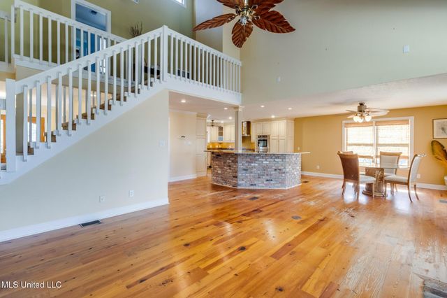 231 Fairway Drive, Pass Christian, MS 39571