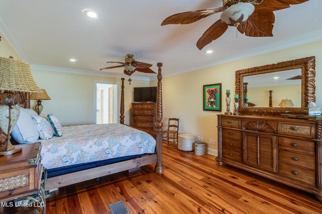 231 Fairway Drive, Pass Christian, MS 39571