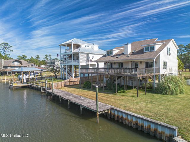 231 Fairway Drive, Pass Christian, MS 39571