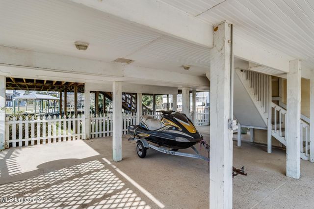 231 Fairway Drive, Pass Christian, MS 39571