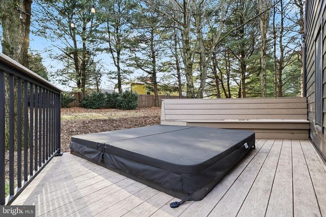 27 RIDGE RD, Lititz, PA 17543