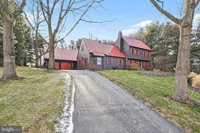 27 RIDGE RD, Lititz, PA 17543