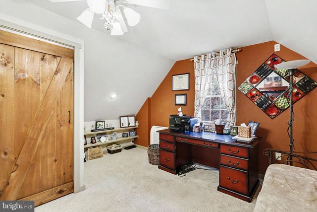 27 RIDGE RD, Lititz, PA 17543