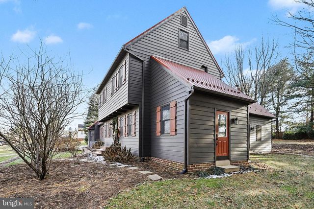 27 RIDGE RD, Lititz, PA 17543