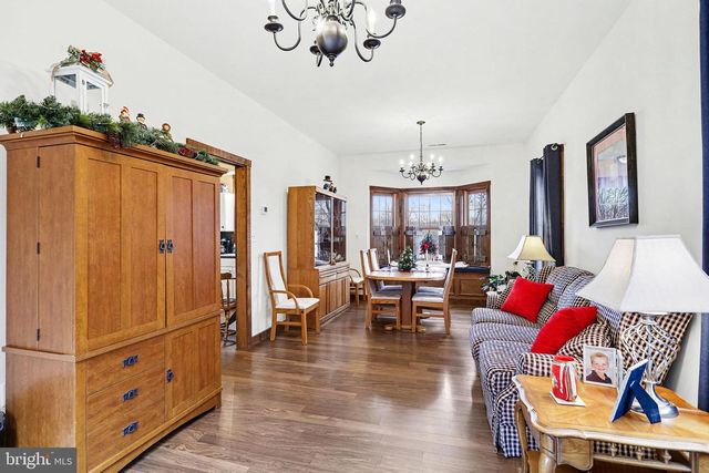 27 RIDGE RD, Lititz, PA 17543