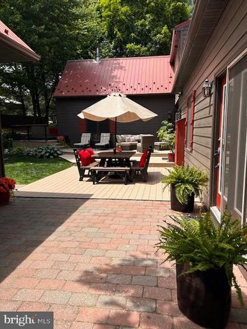 27 RIDGE RD, Lititz, PA 17543