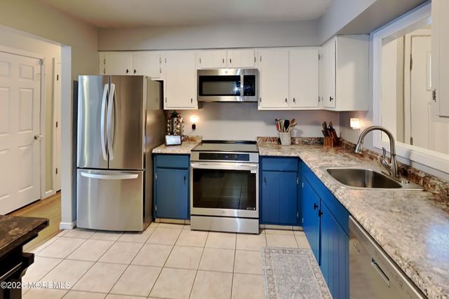 607 S Stump Tavern Road, Jackson, NJ 08527