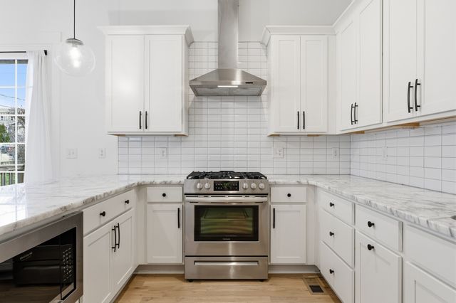 131 Fain St, Nashville, TN 37210