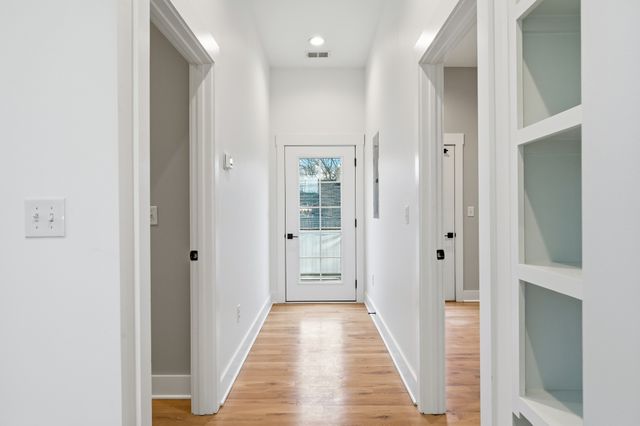 131 Fain St, Nashville, TN 37210