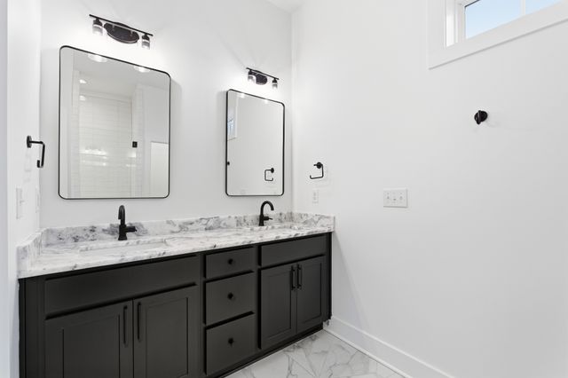 131 Fain St, Nashville, TN 37210